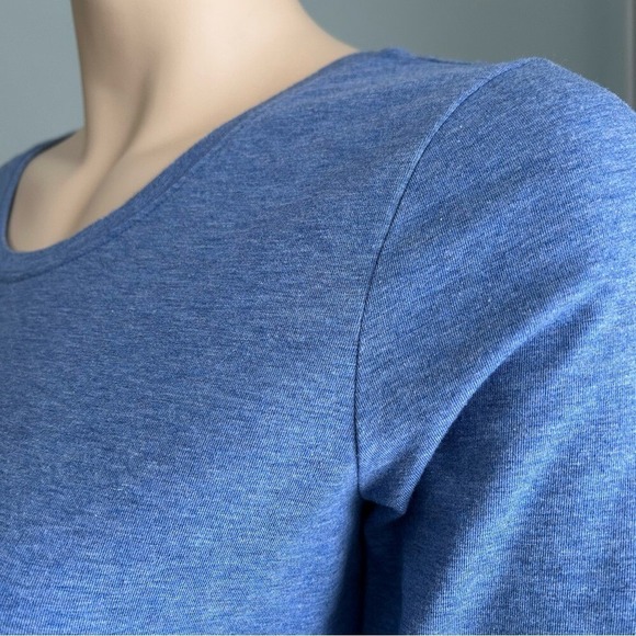 Lolë Luisa 3 medium strength blue athleisure dress with open back - Picture 4 of 9